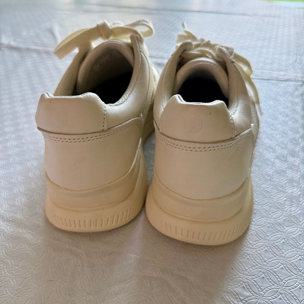 Everlane White Leather Sneakers Girls 4Y - Picture 3 of 9